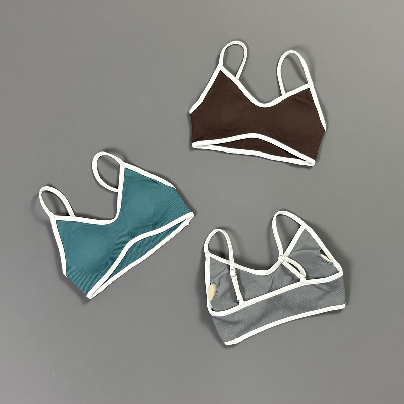 Women Contrastline Yoga Bra V  - Crop Top Crochet recension och pris